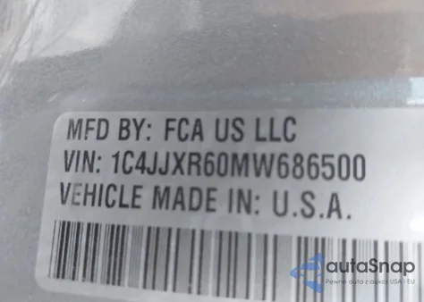 2021 Jeep Wrangler Unlimited Unlimited Rubicon 4X4 из США, поврежденный, VIN 1C4JJXR60MW686500